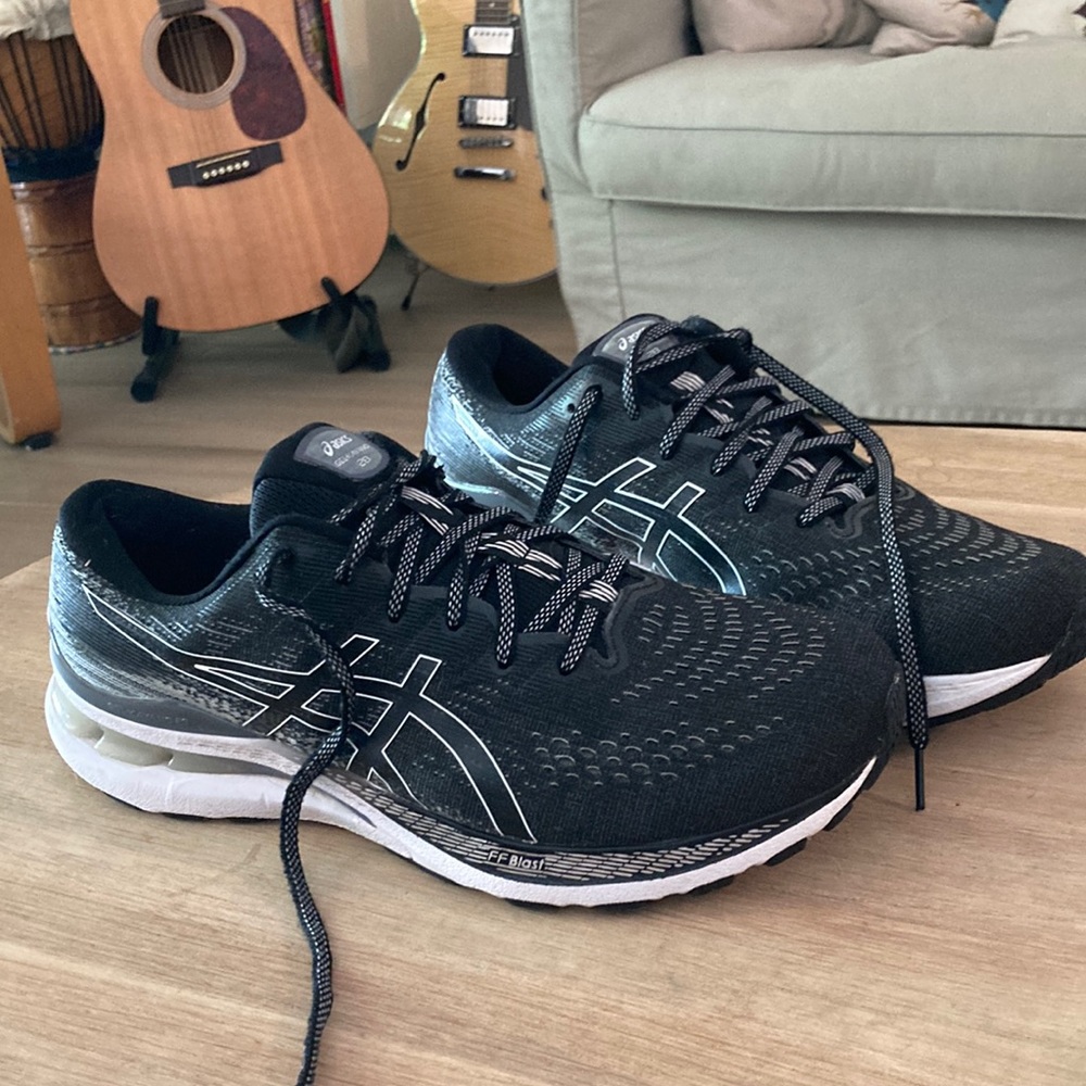 ASICS gel kayano 28. Men’s size 10.5 extra wide.